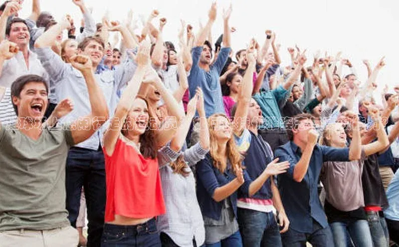 恒行6娱乐登录入口百度社团赞助平台足球场上悠闲行走的运动员：如何保持优雅姿态与高效能力？